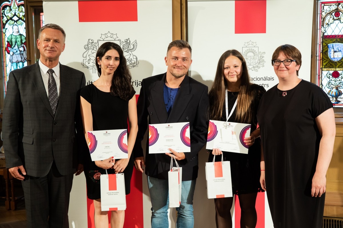 Kultūras ministrijas un Latvijas Nacionālā kultūras centra rīkota pieņemšana par godu IX Starptautiskajam tautas deju festivāla