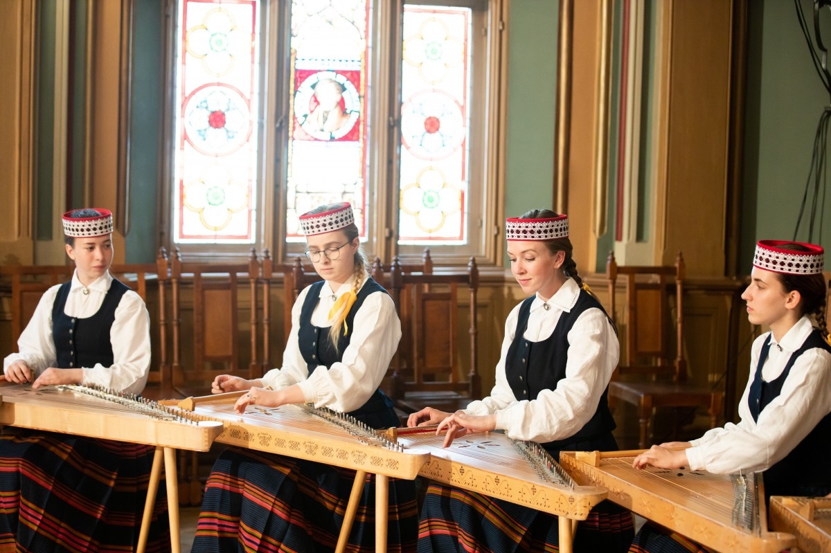 Kultūras ministrijas un Latvijas Nacionālā kultūras centra rīkota pieņemšana par godu IX Starptautiskajam tautas deju festivāla
