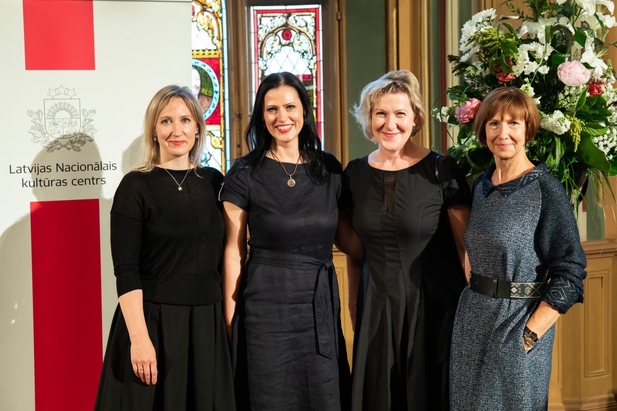 Kultūras ministrijas un Latvijas Nacionālā kultūras centra rīkota pieņemšana par godu IX Starptautiskajam tautas deju festivāla
