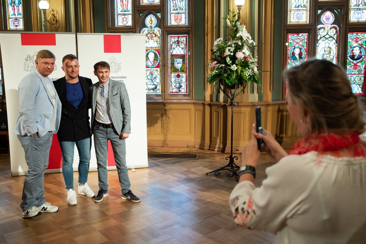 Kultūras ministrijas un Latvijas Nacionālā kultūras centra rīkota pieņemšana par godu IX Starptautiskajam tautas deju festivāla