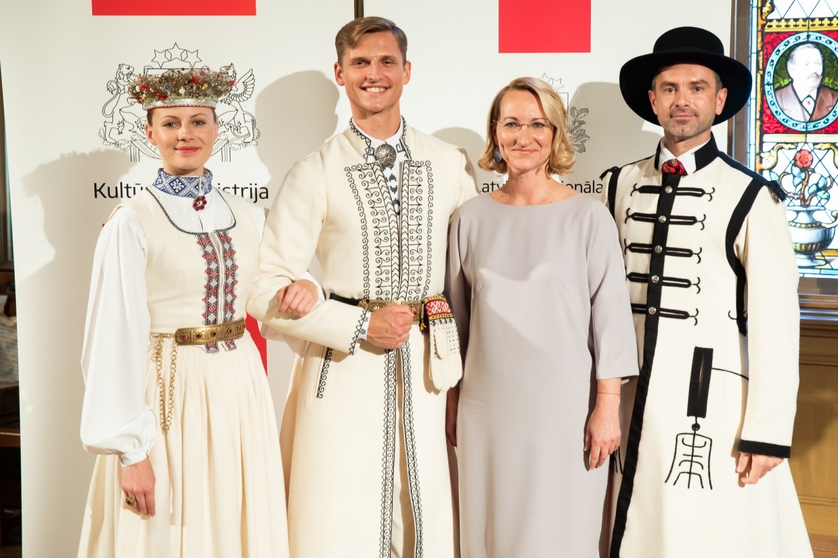 Kultūras ministrijas un Latvijas Nacionālā kultūras centra rīkota pieņemšana par godu IX Starptautiskajam tautas deju festivāla