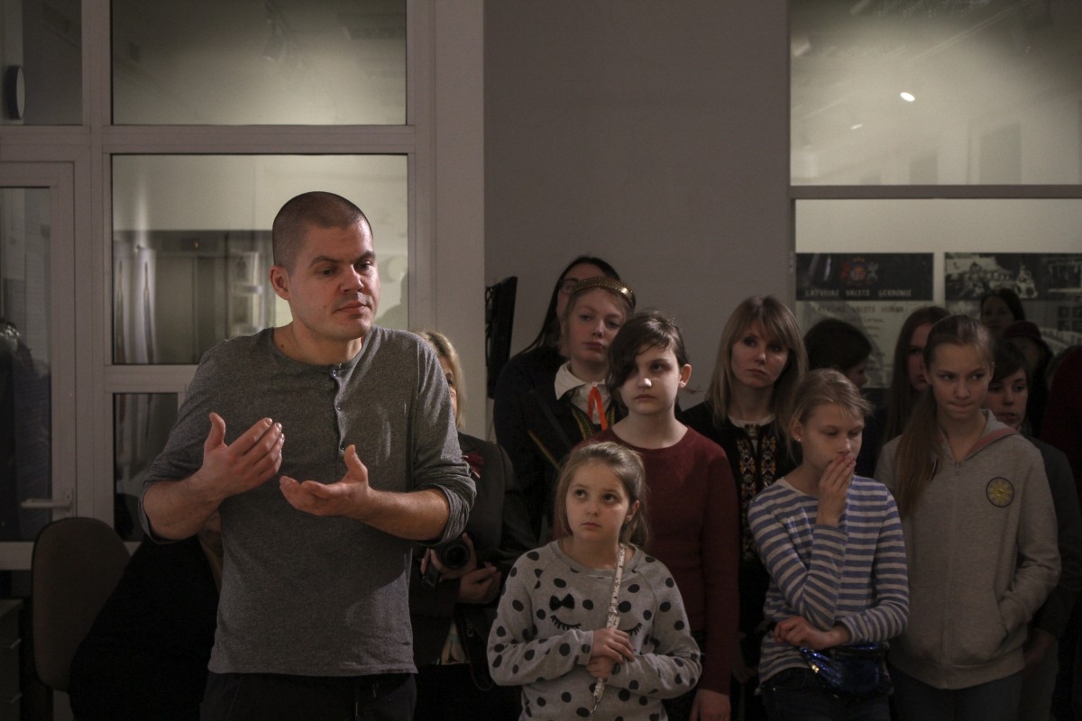 Izstādes "Dārgumi: Ko stāsta tautastērps" atklāšana Ogrē 12.11.2019.