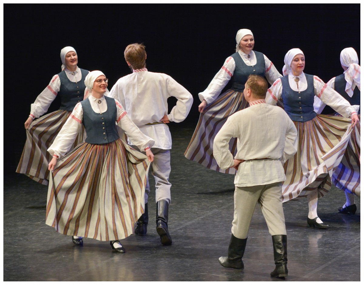 Jaunrades deju konkursa fināls Ogrē - 1. daļa