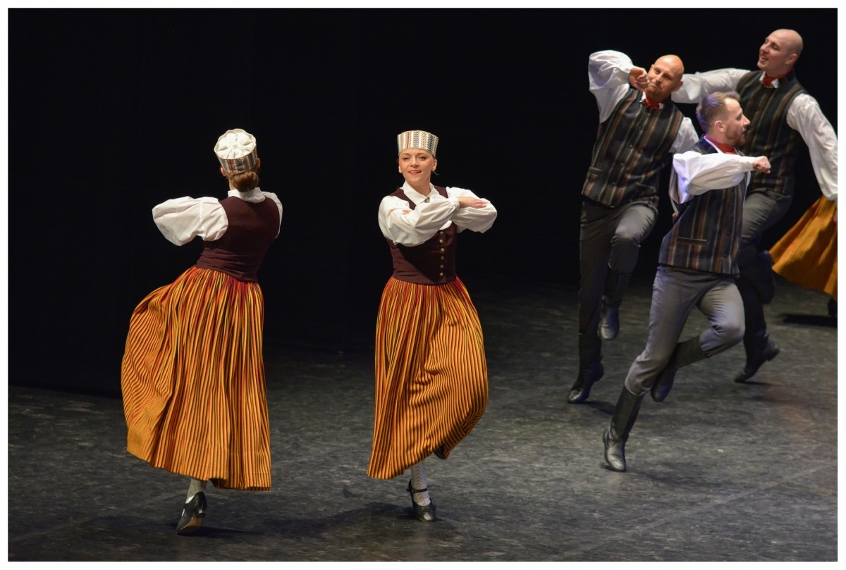 Jaunrades deju konkursa fināls Ogrē - 1. daļa