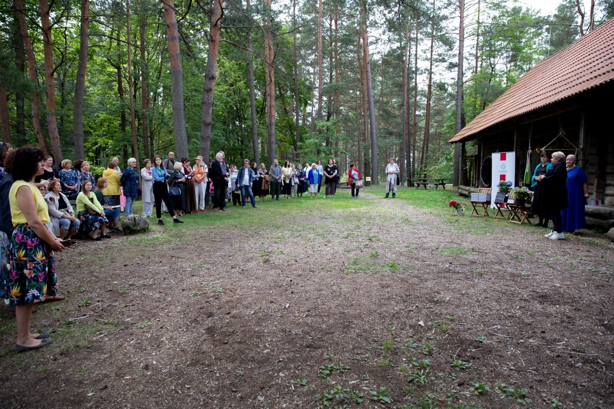 Grāmatas "Dienvidlatgalē austās segas" atvēršanas svētki Brīvdabas muzejā