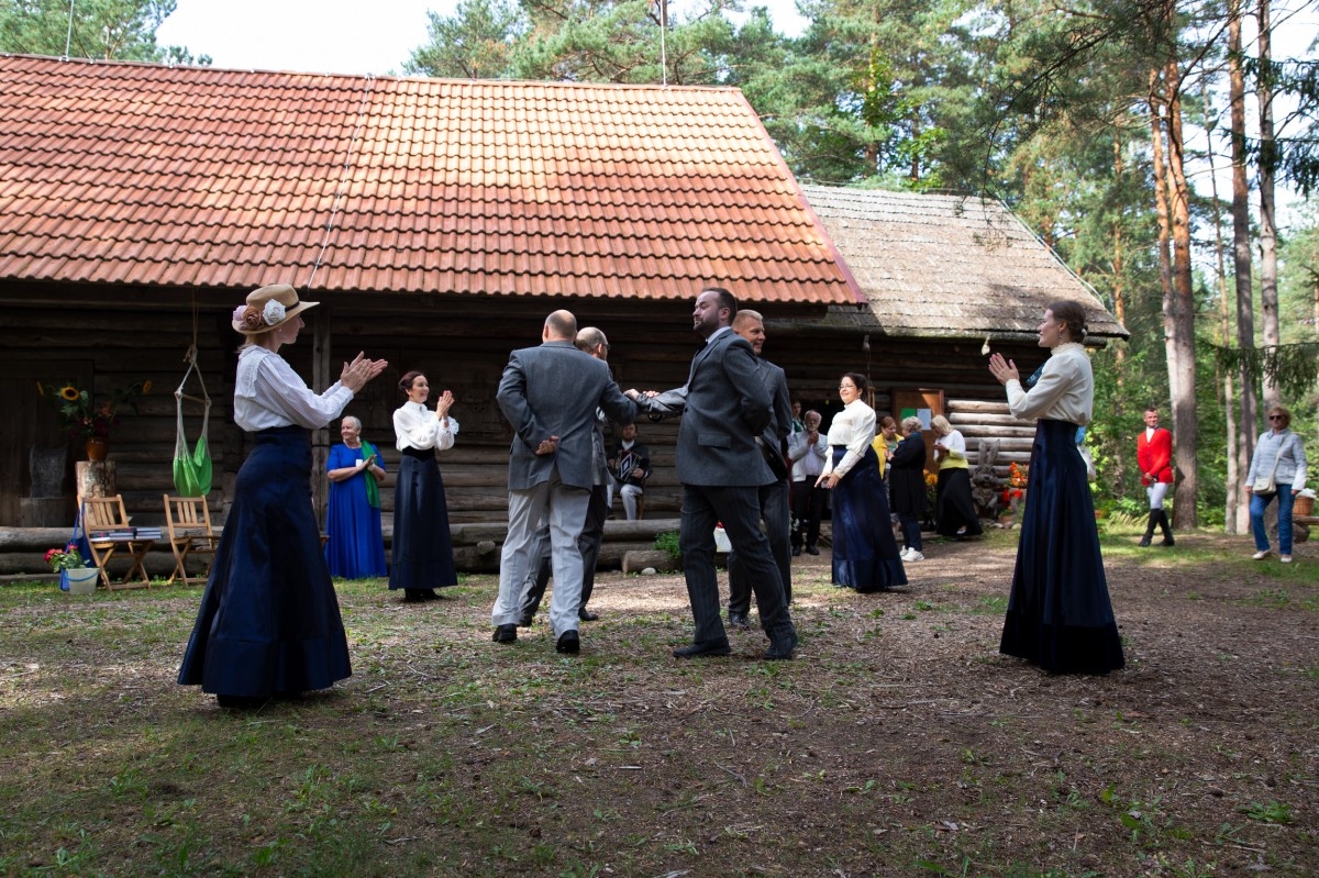 Grāmatas "Dienvidlatgalē austās segas" atvēršanas svētki Brīvdabas muzejā