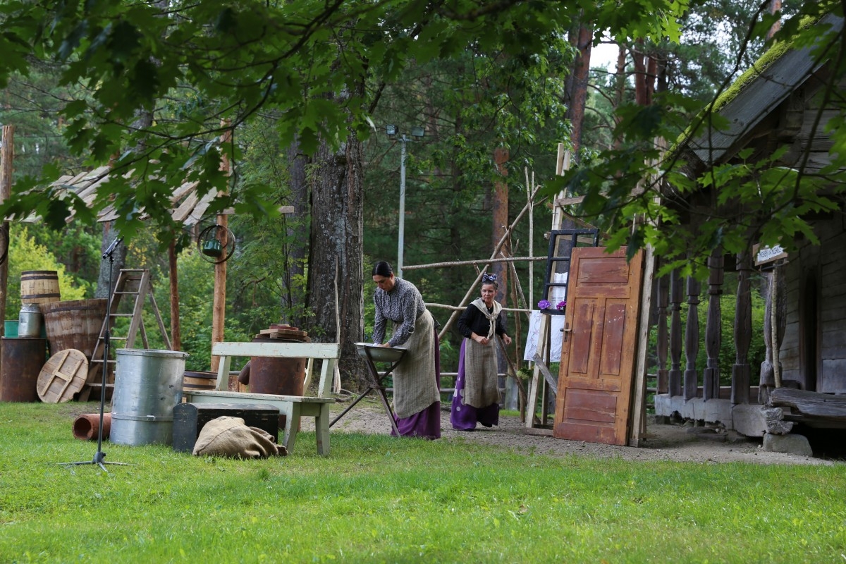 VI Latvijas novadu amatierteātru svētki Brīvdabas muzejā