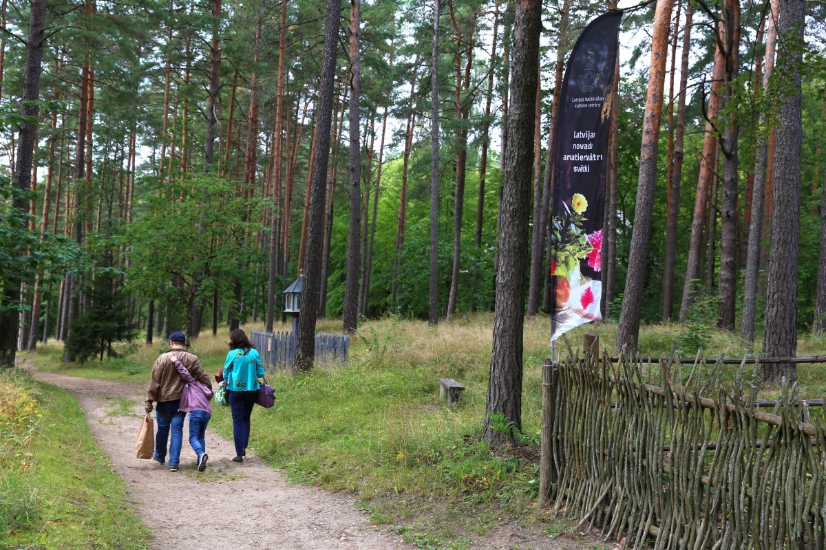 VI Latvijas novadu amatierteātru svētki Brīvdabas muzejā