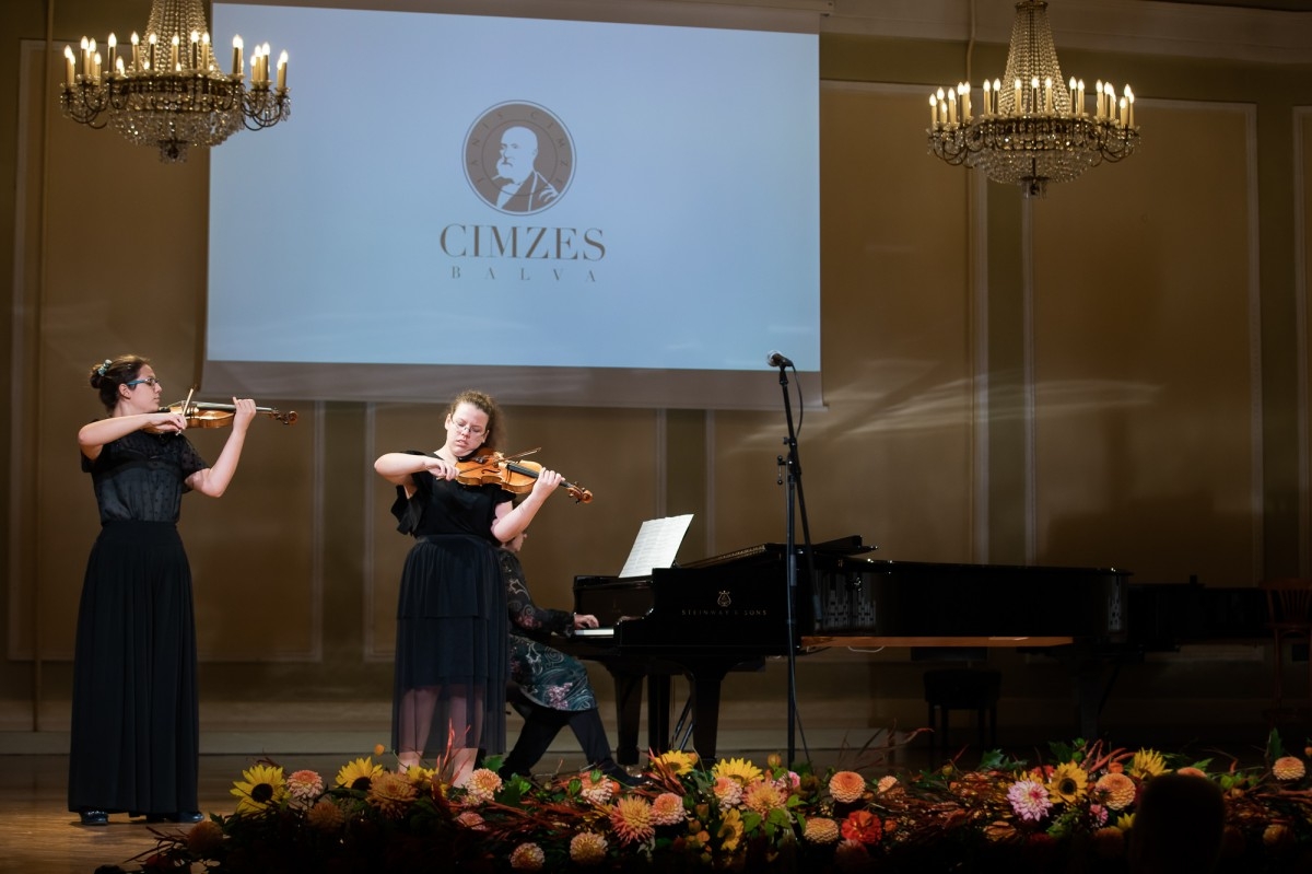 Kultūras ministrijas apbalvojuma un "Cimzes balvas 2020" pasniegšanas ceremonija izciliem pedagogiem un skolēniem kultūrizglītī