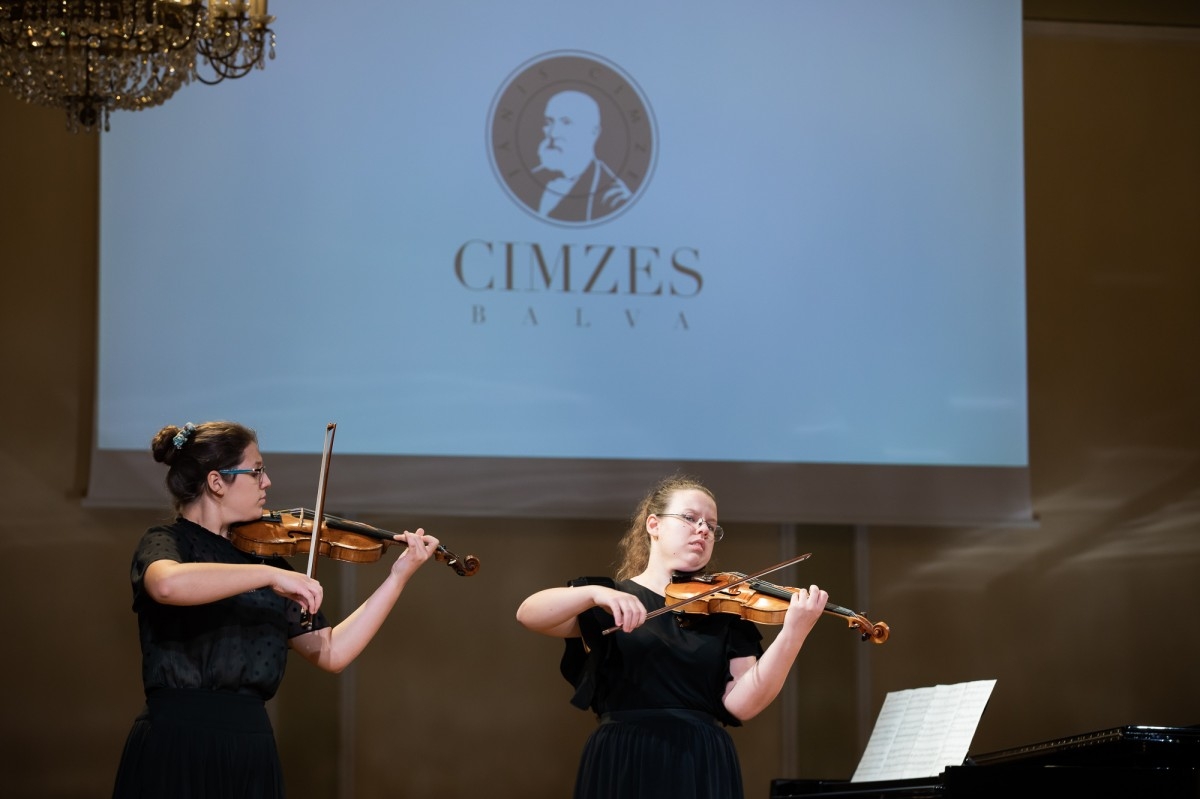Kultūras ministrijas apbalvojuma un "Cimzes balvas 2020" pasniegšanas ceremonija izciliem pedagogiem un skolēniem kultūrizglītī