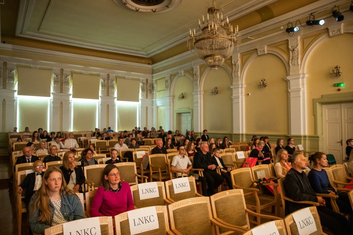 Kultūras ministrijas apbalvojuma un "Cimzes balvas 2020" pasniegšanas ceremonija izciliem pedagogiem un skolēniem kultūrizglītī