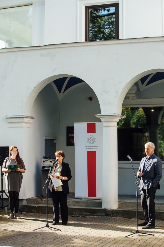 Latvijas mākslas skolu audzēkņu Valsts konkursa laureātu apbalvošana LKA E. Smiļģa Teātra muzejā