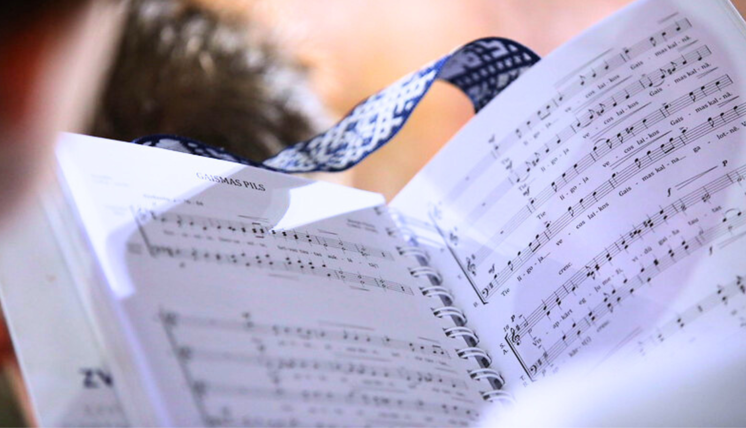 Atvērta kora grāmata