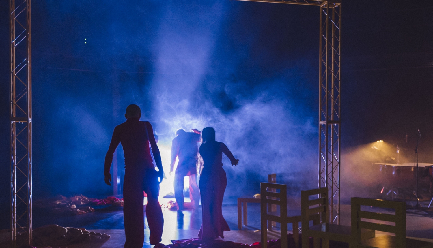 Foto no muzikālās cirka izrādes “Nevaru ciest, ka viņi ēd tik skaļi”