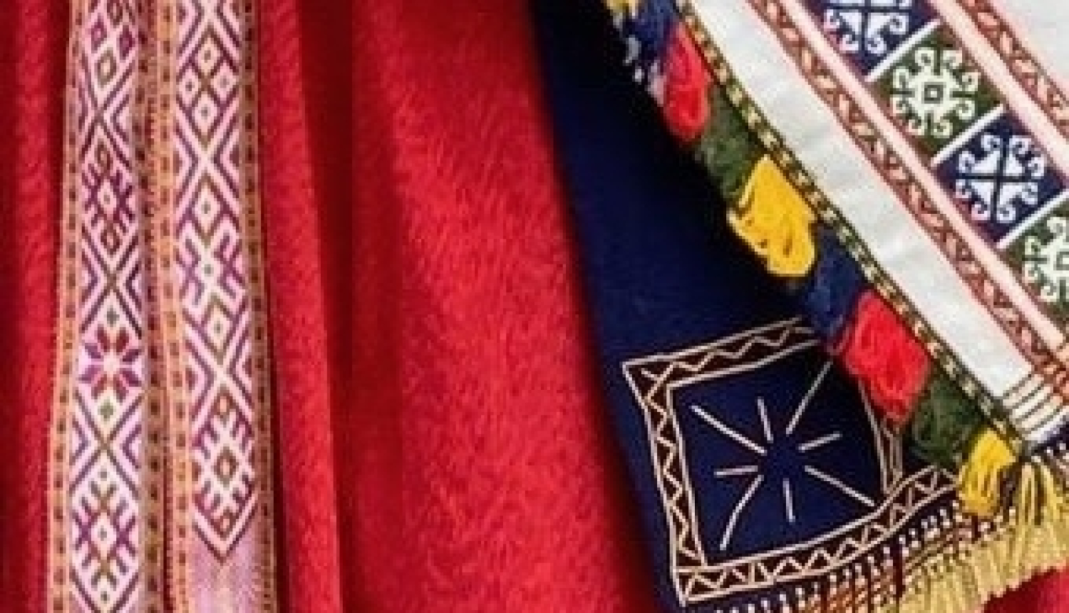 tautastērpa fragments