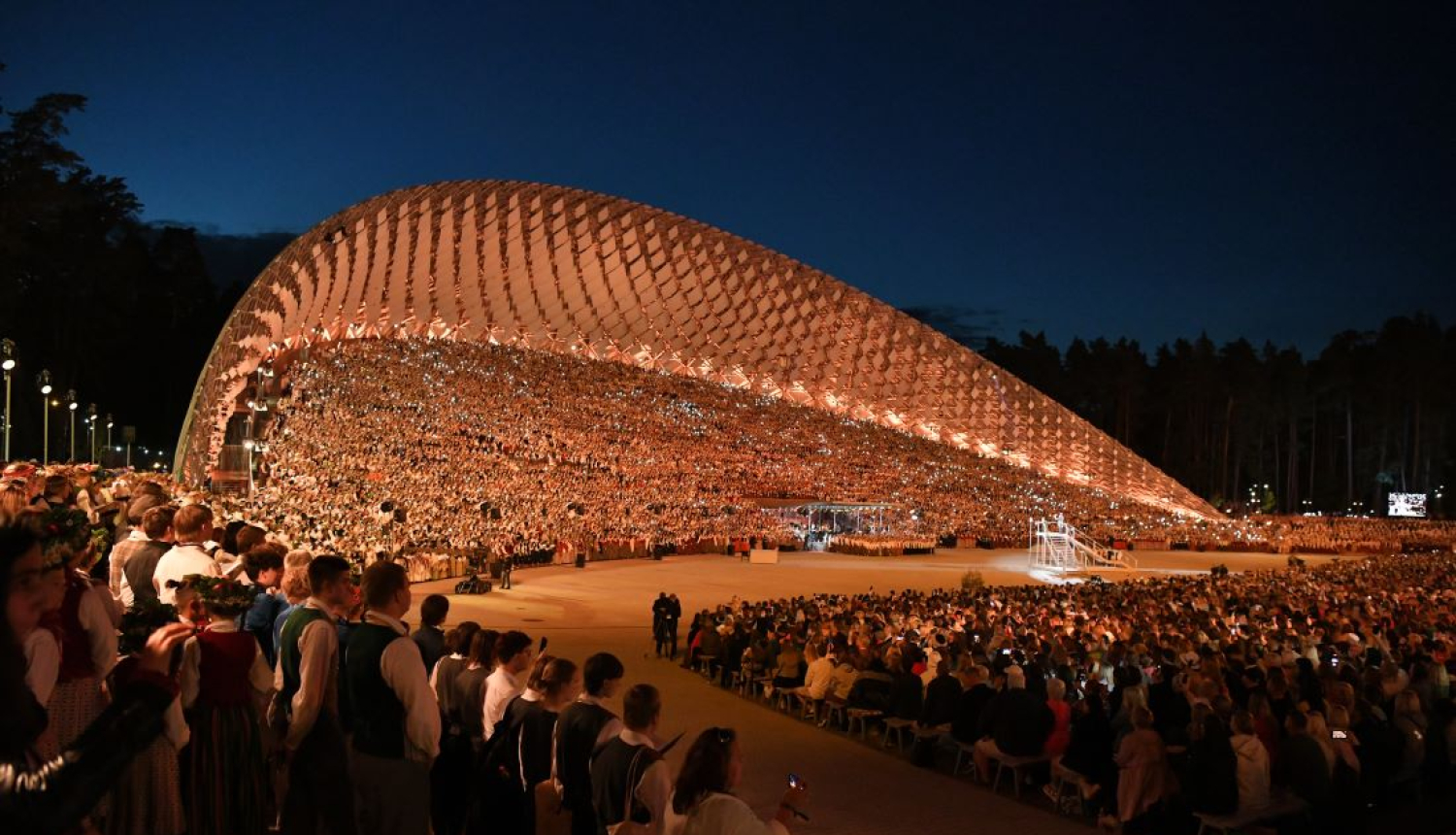 Dziesmu svētku estrāde